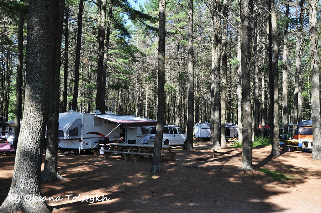 Места для кемпинга Lac Simon. Camping on the lake Lac Simon